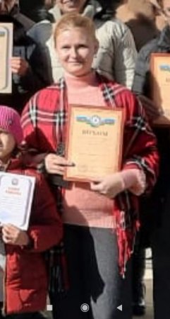 Həyat yoldaşı direktor, özü isə həm ibtidai sinif müəllimi, həm də bələdiyyə sədridir: Rus Borisi kəndində nə baş verir? - İLGİNC DETALLAR