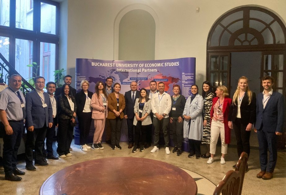 AzTU əməkdaşları Rumıniyada beynəlxalq həftədə iştirak ediblər AzTU əməkdaşları Rumıniyada beynəlxalq həftədə iştirak ediblər