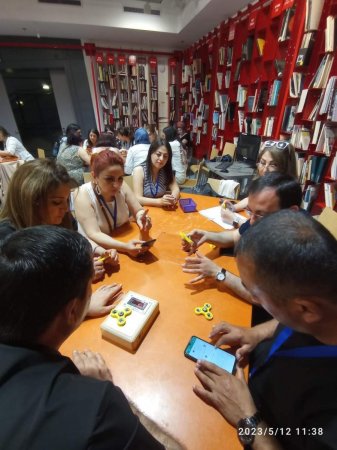 Gəncə məktəbinin bir qrup müəllimi İsraildə təlimlərdə iştirak edir - FOTO Gəncə məktəbinin bir qrup müəllimi İsraildə təlimlərdə iştirak edir - FOTO