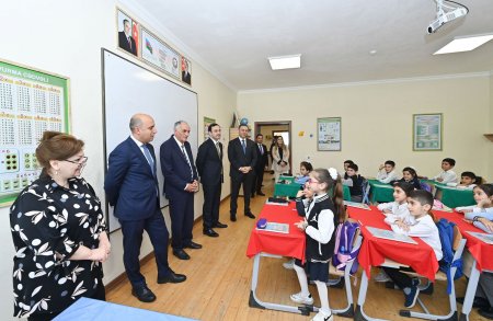 Nazir İsmayıllı şəhəri 6 nömrəli məktəbdə olub - FOTOLAR