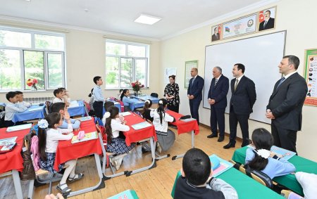 Nazir İsmayıllı şəhəri 6 nömrəli məktəbdə olub - FOTOLAR
