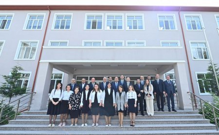 Nazir İsmayıllı şəhəri 6 nömrəli məktəbdə olub - FOTOLAR