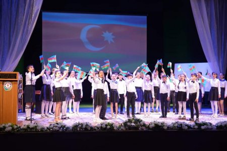 Şəki şəhər 10 nömrəli tam orta məktəb 125 yaşında - FOTOLAR