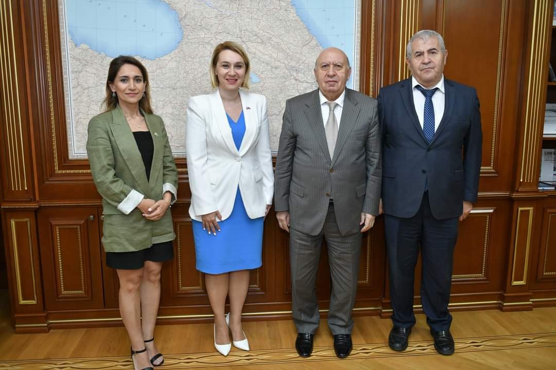 BMU rektoru “British Council” təşkilatının nümayəndələri ilə görüşüb - FOTO