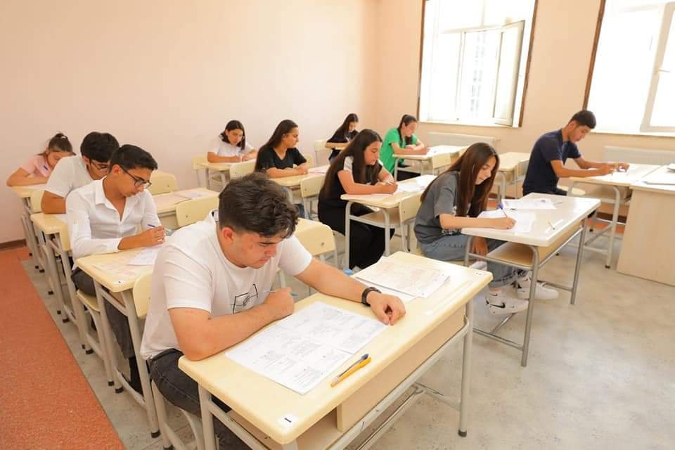 I ixtisas qrupu üzrə ali məktəblərə qəbul imtahanı keçirilib I ixtisas qrupu üzrə ali məktəblərə qəbul imtahanı keçirilib