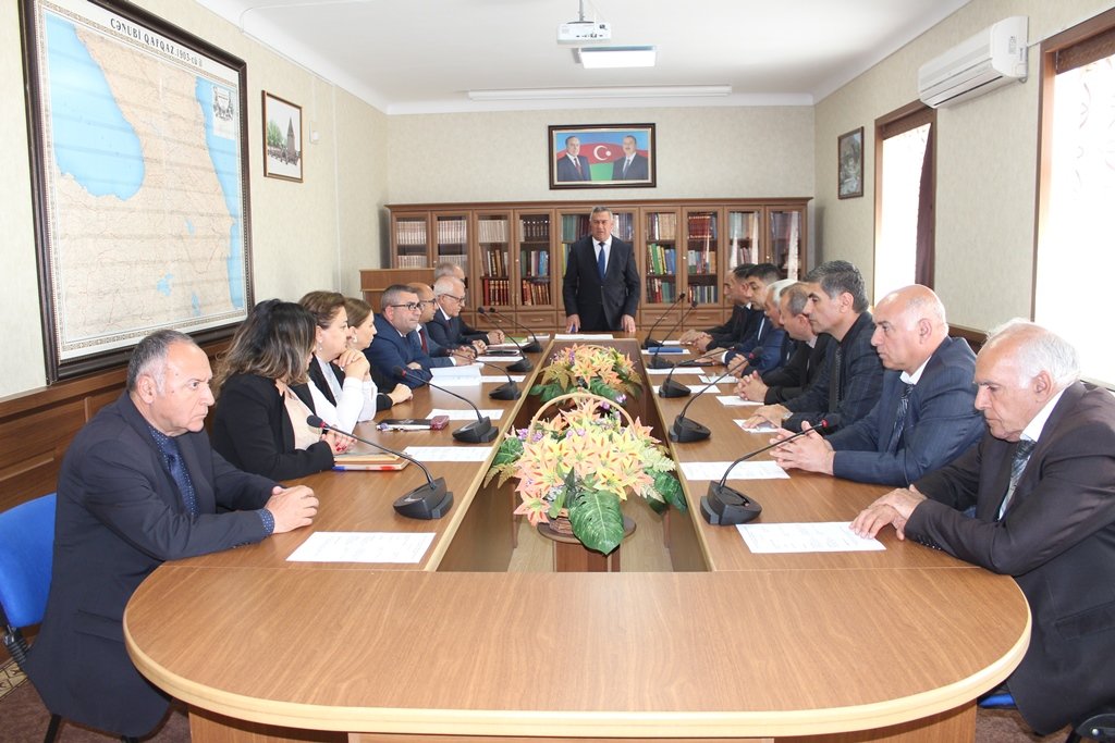 AMEA-nın Naxçıvan Bölməsində kitab təqdimatı keçirilib AMEA-nın Naxçıvan Bölməsində kitab təqdimatı keçirilib