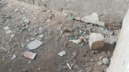 Sabirabadda DƏHŞƏT -Məktəbin yanı narkomaniya yuvasına çevrilib - FOTOLAR + VİDEO