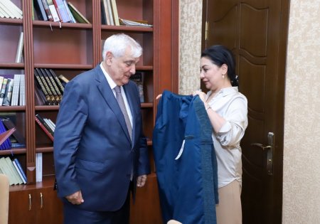 Kamal Abdulla Özbəkistanın Kokand Dövlət Pedaqoji İnstitutunun Fəxri doktoru seçilib - FOTO Kamal Abdulla Özbəkistanın Kokand Dövlət Pedaqoji İnstitutunun Fəxri doktoru seçilib - FOTO