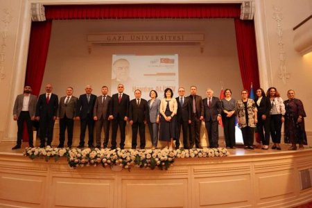 Ankarada elmi konfrans: “Heydər Əliyev və Azərbaycan-Türkiyə əlaqələrinin inkişafı” - FOTOLAR Ankarada elmi konfrans: “Heydər Əliyev və Azərbaycan-Türkiyə əlaqələrinin inkişafı” - FOTOLAR