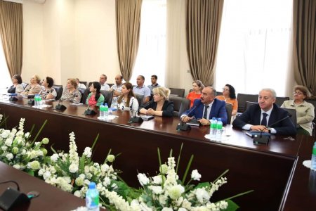 Bakı Ali Neft Məktəbində təlim - FOTO Bakı Ali Neft Məktəbində təlim - FOTO