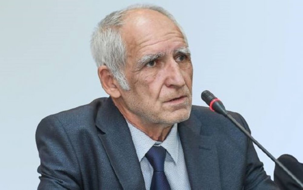 MİQ-də müsahibə!- Narazılıq: komissiya üzvləri naşı olurlar? MİQ-də müsahibə!- Narazılıq: komissiya üzvləri naşı olurlar?
