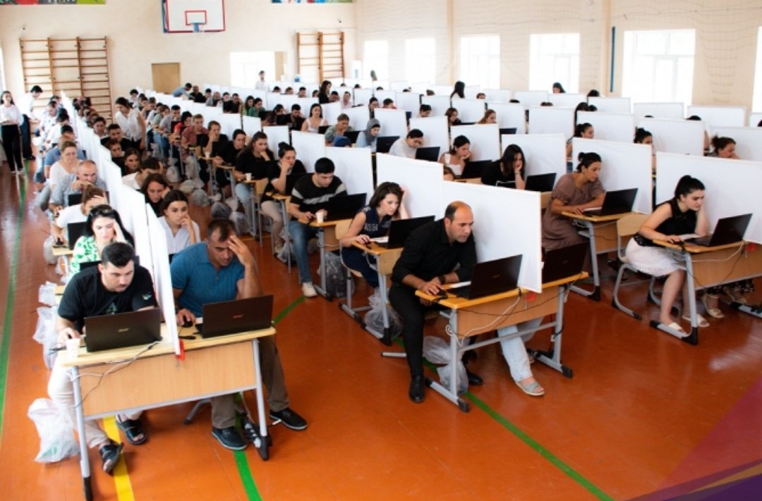 Peşə məktəblərinə müəllim və ustaların işə qəbulu müsabiqəsinin imtahan mərhələsi keçirilib Peşə məktəblərinə müəllim və ustaların işə qəbulu müsabiqəsinin imtahan mərhələsi keçirilib