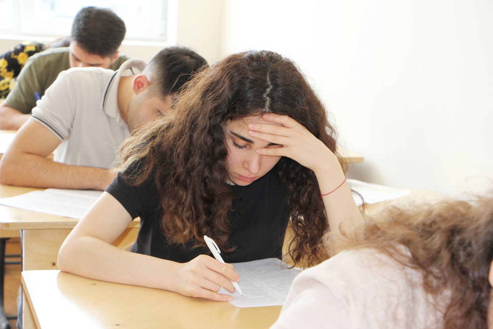 Dövlət qulluğuna qəbul olmaq üçün test imtahanı keçirilib Dövlət qulluğuna qəbul olmaq üçün test imtahanı keçirilib