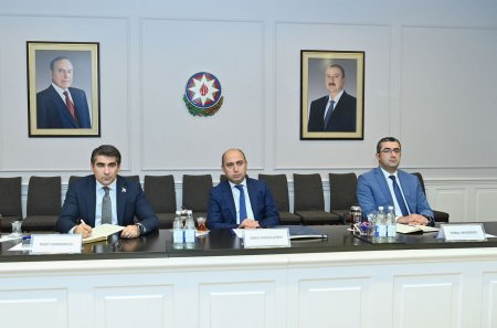 Elm və təhsil naziri Birləşmiş Krallığın ölkəmizdəki səfiri ilə görüşüb - FOTO Elm və təhsil naziri Birləşmiş Krallığın ölkəmizdəki səfiri ilə görüşüb - FOTO