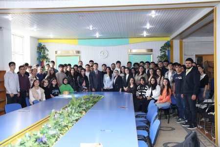 BDU tələbələri insan resursları strategiyası barədə məlumatlandırılıb - FOTO BDU tələbələri insan resursları strategiyası barədə məlumatlandırılıb - FOTO