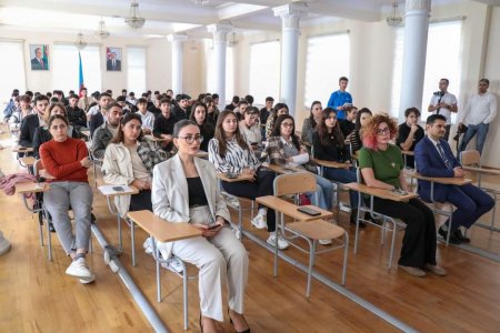 AzTU-da Azad Mirzəcanzadə inkişaf proqramının təqdimatı olub - FOTO AzTU-da Azad Mirzəcanzadə inkişaf proqramının təqdimatı olub - FOTO