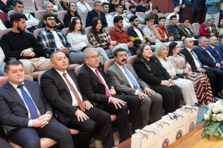 Ege Universitetində “I Beynəlxalq Ədli Kənd Təsərrüfatı Konqresi və Sərgisi” keçirilib - FOTO Ege Universitetində “I Beynəlxalq Ədli Kənd Təsərrüfatı Konqresi və Sərgisi” keçirilib - FOTO