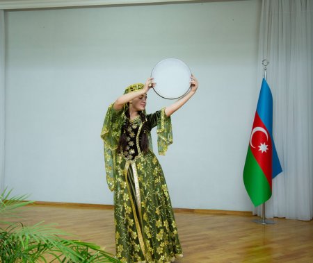 Üç qrant layihənin təqdimatı keçirilib