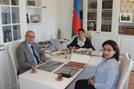Kərkük Mədəniyyət Dərnəyinin rəhbəri Şərqşünaslıq İnstitutunda olub - FOTO Kərkük Mədəniyyət Dərnəyinin rəhbəri Şərqşünaslıq İnstitutunda olub - FOTO
