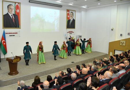 BMU-da Zəfər Günü təntənəli şəkildə qeyd olunub - FOTOLAR BMU-da Zəfər Günü təntənəli şəkildə qeyd olunub - FOTOLAR