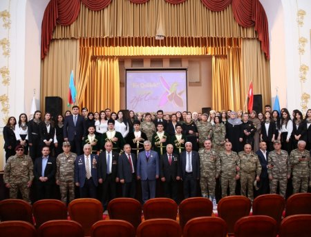 ADPU-da “Biz qalibik!” adlı möhtəşəm tədbir keçirilib - FOTO ADPU-da “Biz qalibik!” adlı möhtəşəm tədbir keçirilib - FOTO