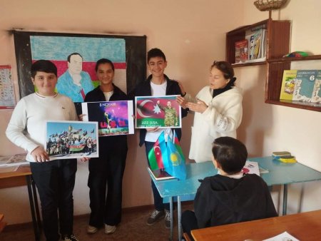 Türküstan vilayətindəki “Qarabağ” məktəbində Zəfər Günündən bəhs edilib - FOTO Türküstan vilayətindəki “Qarabağ” məktəbində Zəfər Günündən bəhs edilib - FOTO