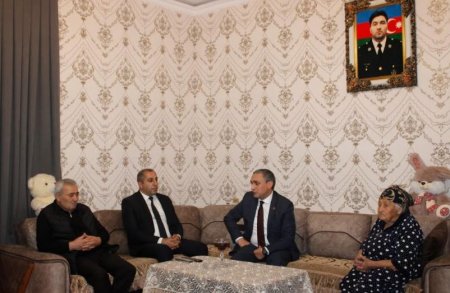 MDU kollektivi şəhid ailələrini ziyarət edib - FOTO MDU kollektivi şəhid ailələrini ziyarət edib - FOTO