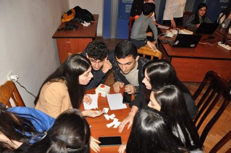 MDU-da Mingəçevirin 75 illiyinə həsr olunan bilik yarışı keçirilib - FOTO MDU-da Mingəçevirin 75 illiyinə həsr olunan bilik yarışı keçirilib - FOTO