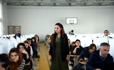 Direktor müavinlərinin işə qəbulu üzrə test imtahanı mərhələsinə start verilib - FOTO