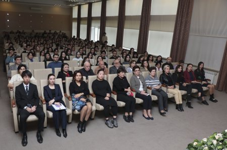 Dünya şöhrətli yapon rəssam AzMİU-da Dünya şöhrətli yapon rəssam AzMİU-da