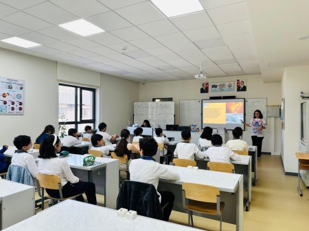 Bakı Avropa Liseyində "Elm məktəbi”... Bakı Avropa Liseyində "Elm məktəbi”...