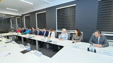 Tatarıstanın təhsil naziri Bakıda səfərdədir - FOTOLAR