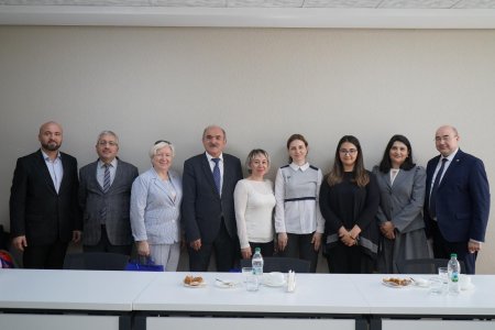 DİM-də Kazan Federal Universitetinin nümayəndə heyəti ilə görüş keçirilib - FOTO