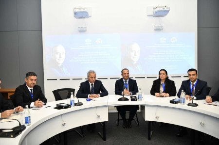 ADNSU-da Heydər Əliyevin 100 illiyinə həsr olunmuş konfransı keçirilir ADNSU-da Heydər Əliyevin 100 illiyinə həsr olunmuş konfransı keçirilir