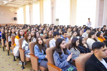 Nazir müavini SAF könüllüləri ilə görüşüb - FOTO