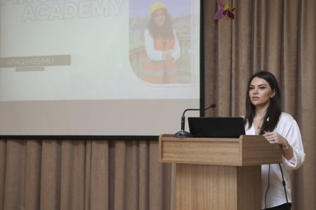 “Dizayn dediyin belə olar!” adlı təlim-seminar keçirilib - FOTO “Dizayn dediyin belə olar!” adlı təlim-seminar keçirilib - FOTO