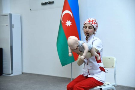 BMU-da ilkin tibbi yardım mövzusunda maarifləndirici tədbir keçirilib - FOTO BMU-da ilkin tibbi yardım mövzusunda maarifləndirici tədbir keçirilib - FOTO