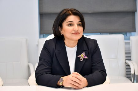 Pyes müsabiqəsi qaliblərinə mükafatlar təqdim olunub - FOTO Pyes müsabiqəsi qaliblərinə mükafatlar təqdim olunub - FOTO