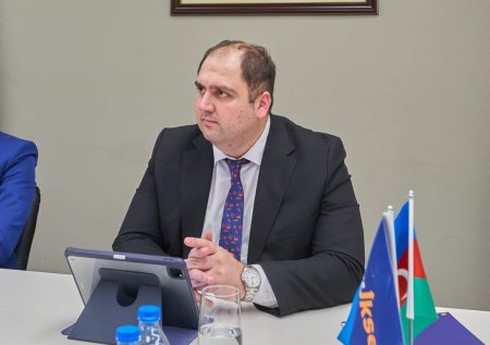 Birinci “Yüksəliş” müsabiqəsinin qalibi tələbələrlə görüşüb - FOTO Birinci “Yüksəliş” müsabiqəsinin qalibi tələbələrlə görüşüb - FOTO