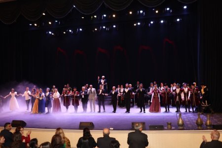 Gəncə Dövlət Filarmoniyasında ilk layihə təqdim olunub - FOTO Gəncə Dövlət Filarmoniyasında ilk layihə təqdim olunub - FOTO