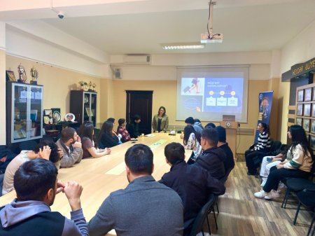 “Career Hacks by ATMU alumni” layihəsi başa çatıb - FOTO “Career Hacks by ATMU alumni” layihəsi başa çatıb - FOTO