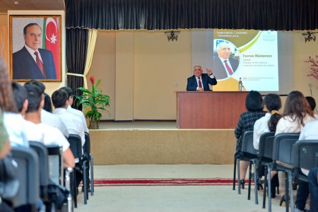 Tanınmış pedaqoq təhsildə uğur qazanmağın yollarından danışıb Tanınmış pedaqoq təhsildə uğur qazanmağın yollarından danışıb