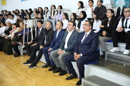 Bakı Ali Neft Məktəbində futzal çempionatı başlayıb - FOTO Bakı Ali Neft Məktəbində futzal çempionatı başlayıb - FOTO