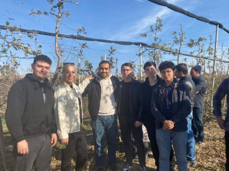 Tələbələr “Kur Fruit Company" MMC-də olublar - FOTO Tələbələr “Kur Fruit Company" MMC-də olublar - FOTO