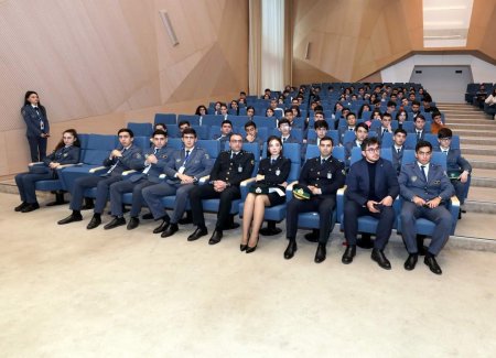 "Gələcəyin sahibkarları" mövzusunda tədbiri keçirilib - FOTO