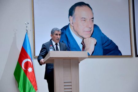 Ulu Öndərə həsr olunmuş konfrans keçirilib - FOTOLAR