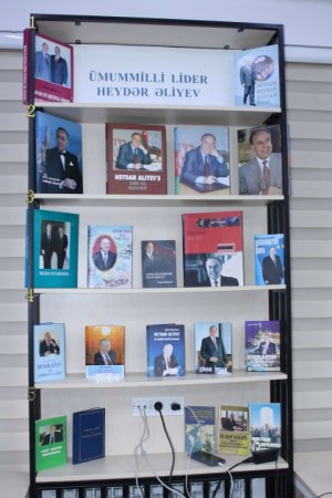 “Heydər Əliyev nəşrlərdə” adlı kitab sərgisi təşkil olunub - FOTO “Heydər Əliyev nəşrlərdə” adlı kitab sərgisi təşkil olunub - FOTO