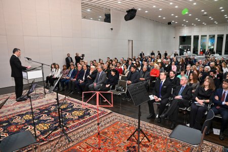 Berlində Heydər Əliyevin anım günü keçirilib - FOTO Berlində Heydər Əliyevin anım günü keçirilib - FOTO