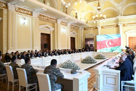 BŞİH-də “Heydər Əliyev” kitabının təqdimatı keçirilib - FOTO