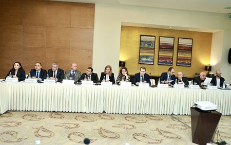 BDU rektoru “Sara İnvest” Holdinqdə müşavirədə iştirak edib - FOTO